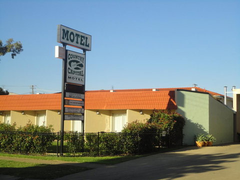 Country Capital Motel - Whitsundays Accommodation 0