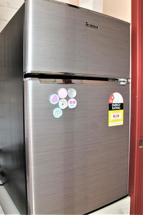 Cozy And Cute Comfort Stay Close To University (Female Only) - Whitsundays Accommodation 3