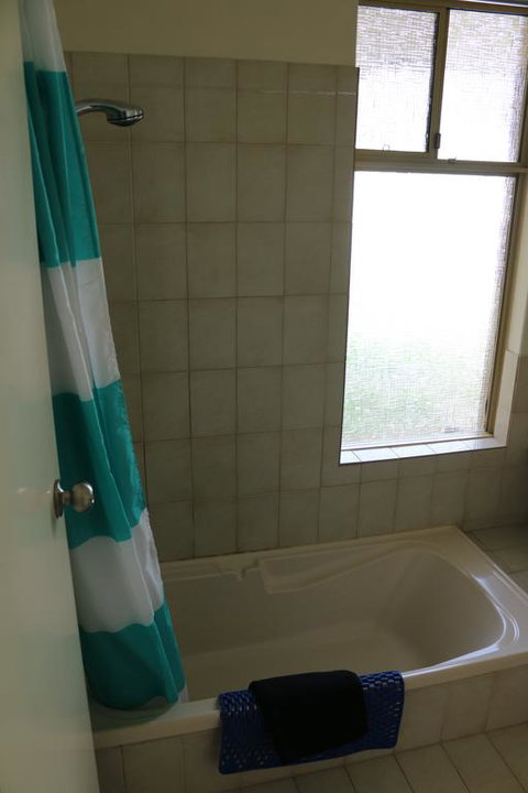 Cozy Stay @ Purser Cove Near University, Hospital & Transport - Whitsundays Accommodation 1
