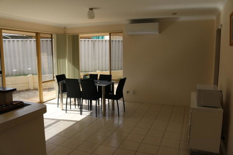 Cozy Stay @ Purser Cove Near University, Hospital & Transport - Whitsundays Accommodation 2