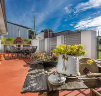 Cradle at Casa Blanca Country Retreat - Whitsundays Accommodation
