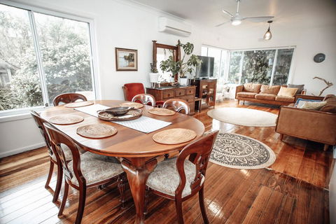 Craypot Cottage Port Campbell - Whitsundays Accommodation 1