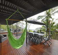 Crusoe's Beach House - Airlie Beach - Whitsundays Accommodation