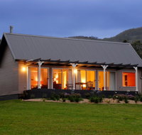 Crystal Creek Meadows - Whitsundays Accommodation