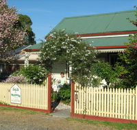 Cuddledoon Cottages Rutherglen - Whitsundays Accommodation