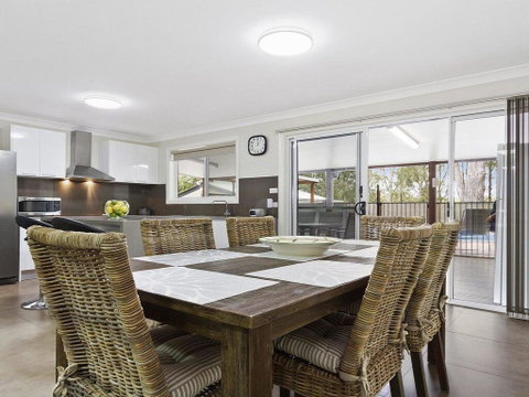 Currambene Cottage - All About Location - Whitsundays Accommodation 2