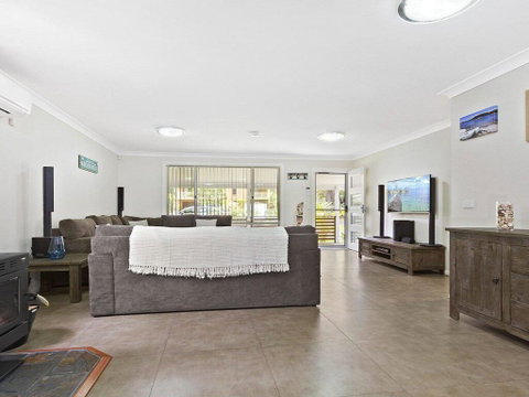 Currambene Cottage - All About Location - Whitsundays Accommodation 1