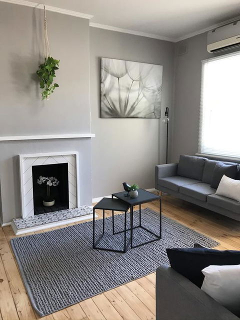 Cute And Cosy II - Events, Workers, Getaways. - Whitsundays Accommodation 2