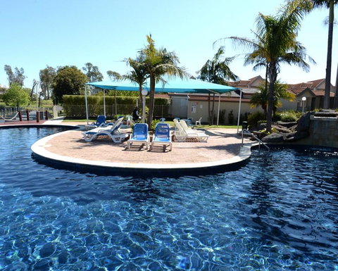 Cypress Drive Apartment - Whitsundays Accommodation 2