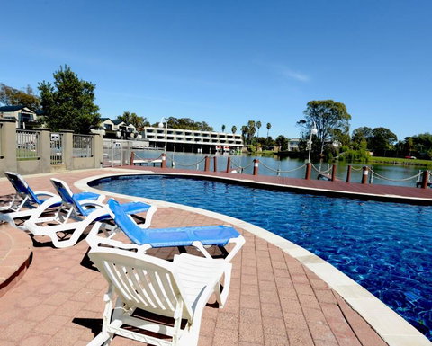 Cypress Drive Apartment - Whitsundays Accommodation 3