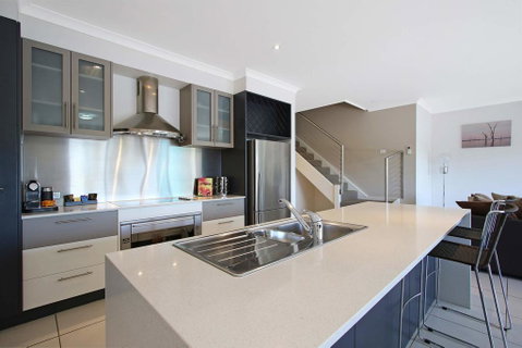 Cypress Townhouse 11 - Whitsundays Accommodation 1