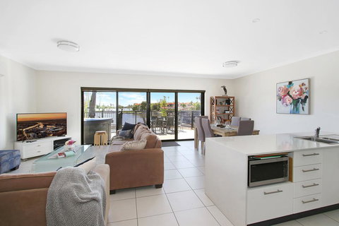 Cypress Townhouse 17 - Mulwala - Whitsundays Accommodation 2