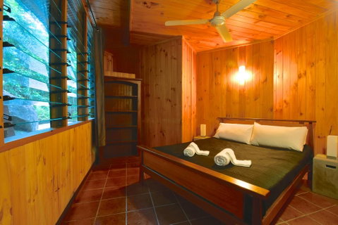 Daintree Cascades - Whitsundays Accommodation 3