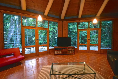 Daintree Cascades - Whitsundays Accommodation 1