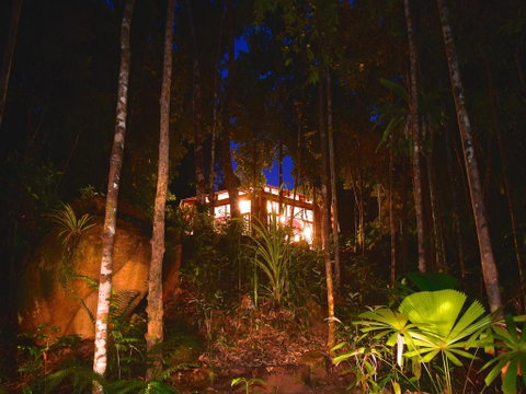 Daintree Cascades - Whitsundays Accommodation 2
