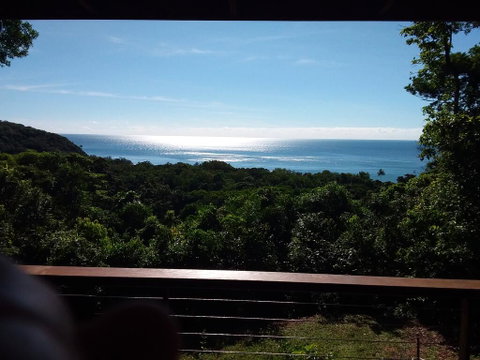 Daintree Oceanview Retreat - Holiday Home - Whitsundays Accommodation 0