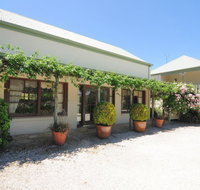 Daisy Cottage - Whitsundays Accommodation