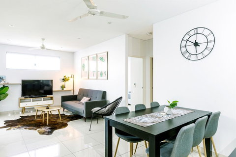 Darwin City Chic@Kube Apartments - Whitsundays Accommodation 2