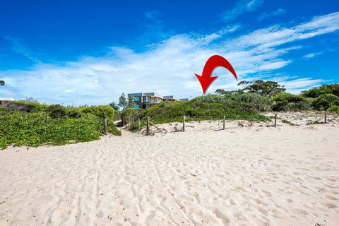 Deja Views - Nelson Bay - Whitsundays Accommodation 0