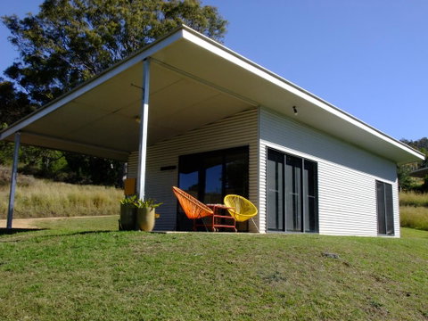 Deshons Retreat - Whitsundays Accommodation 2