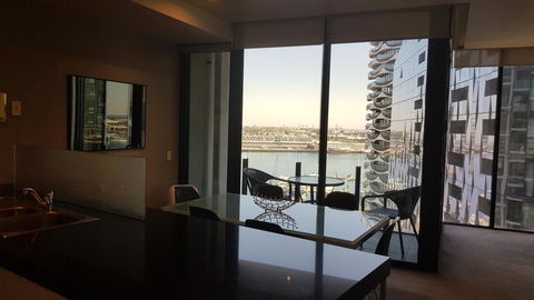 Docklands Style Apartment With 2 Bedroom 1008N - Whitsundays Accommodation 1