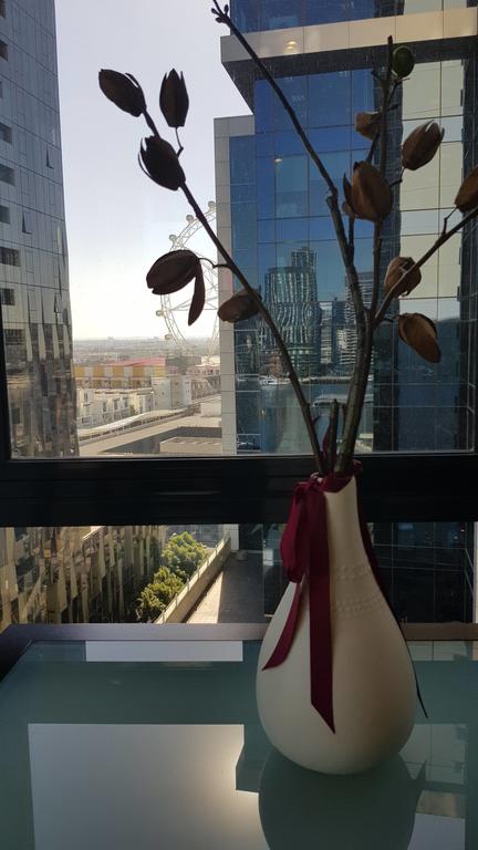 Docklands Style Apartment With 2 Bedroom 1008N - Whitsundays Accommodation 3