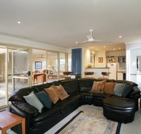 Dolphin 3 Bedroom House by Shoalwater Executive Homes - Whitsundays Accommodation