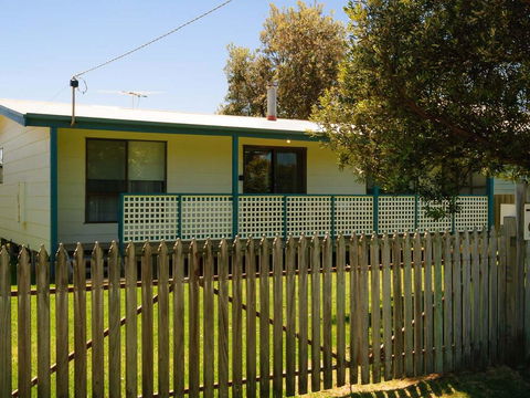 Dom's Place - Whitsundays Accommodation 2