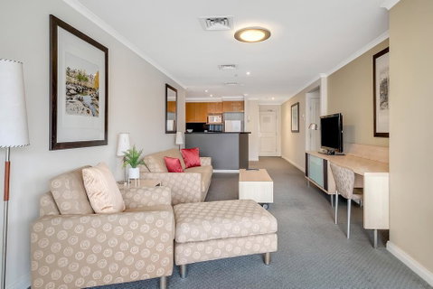 DREAM HARBOUR VIEW 2 BRM // GYM, POOL And PARKING - Whitsundays Accommodation 3