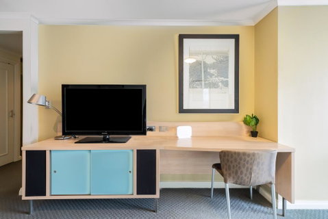 DREAM HARBOUR VIEW 2 BRM // GYM, POOL And PARKING - Whitsundays Accommodation 2