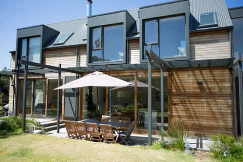 Dreamlands - Whitsundays Accommodation 0