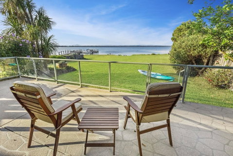 Eagle Point Getaway - Waterfront Serenity! - Whitsundays Accommodation 0