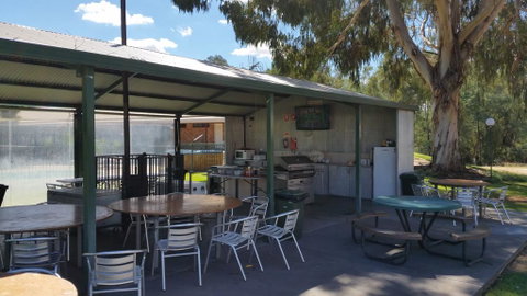 Early Settlers Motel Tocumwal - Whitsundays Accommodation 3