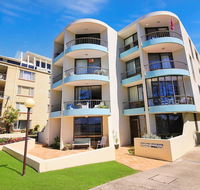 Eastbourne U4 80 Esplanade Golden Beach - Whitsundays Accommodation