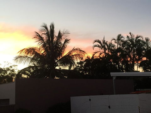 Econo Lodge Beachside - Whitsundays Accommodation 2