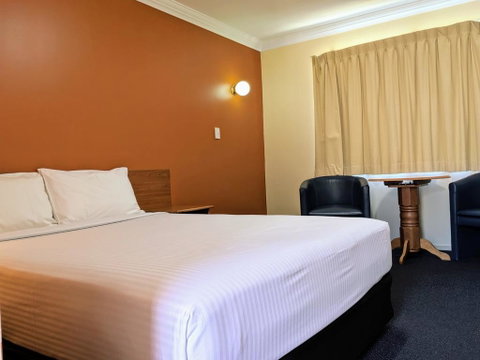 Econo Lodge Waterford - Whitsundays Accommodation 3
