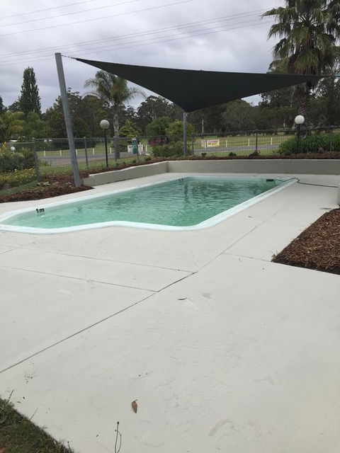 Eden Golf View Motel - Whitsundays Accommodation 3