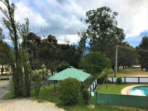Eildon Lake Motel - Whitsundays Accommodation 0