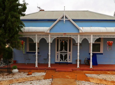 Ella's Place - Whitsundays Accommodation 0