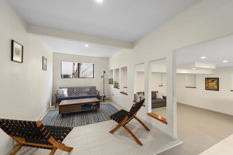 Emerald Seas Beach House - Whitsundays Accommodation 3