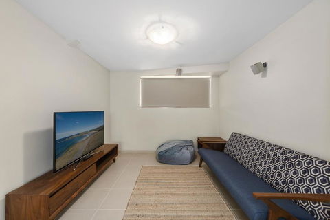 Emerald Seas Beach House - Whitsundays Accommodation 2