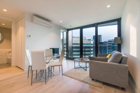 EQ Tower Luxury 1 Bedroom Central Melbourne - Whitsundays Accommodation 0
