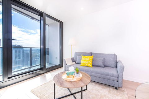 EQ Tower Luxury 1 Bedroom Central Melbourne - Whitsundays Accommodation 2