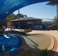 Escape 1770 - No Kids - NO SMOKING - No Partying - Whitsundays Accommodation