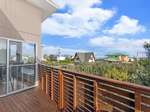 ESCAPE 2 BROPHY - Whitsundays Accommodation 3
