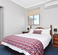 Eyre Hotel - Whitsundays Accommodation