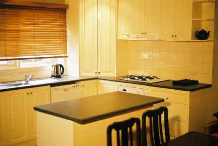 Eyre House - Whitsundays Accommodation 1