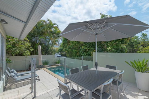 Fabulous 3 Bedroom Noosa Townhouse - Whitsundays Accommodation 2