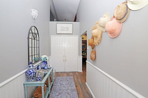 Fair Views - Whitsundays Accommodation 2