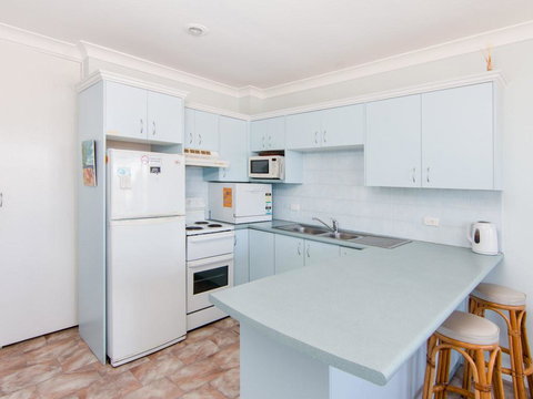 Fairholme 8, Perfect Lakefront Position - Whitsundays Accommodation 1